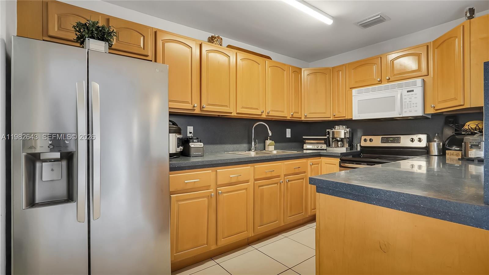 TARACOMA TOWNHOMES CONDO - Residential