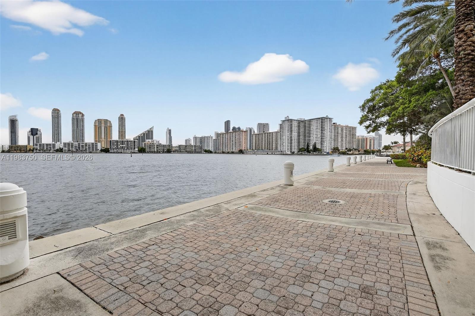 2800 ISL BLVD WILLIAMS IS - Residential