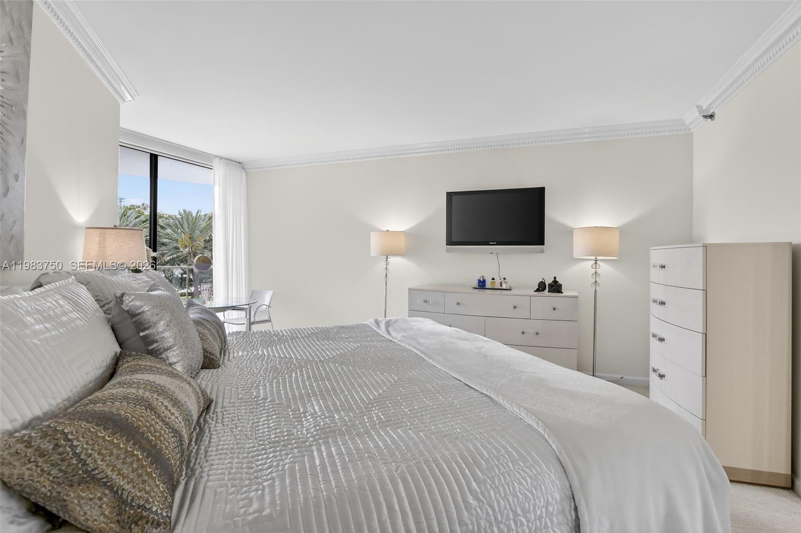 2800 ISL BLVD WILLIAMS IS - Residential