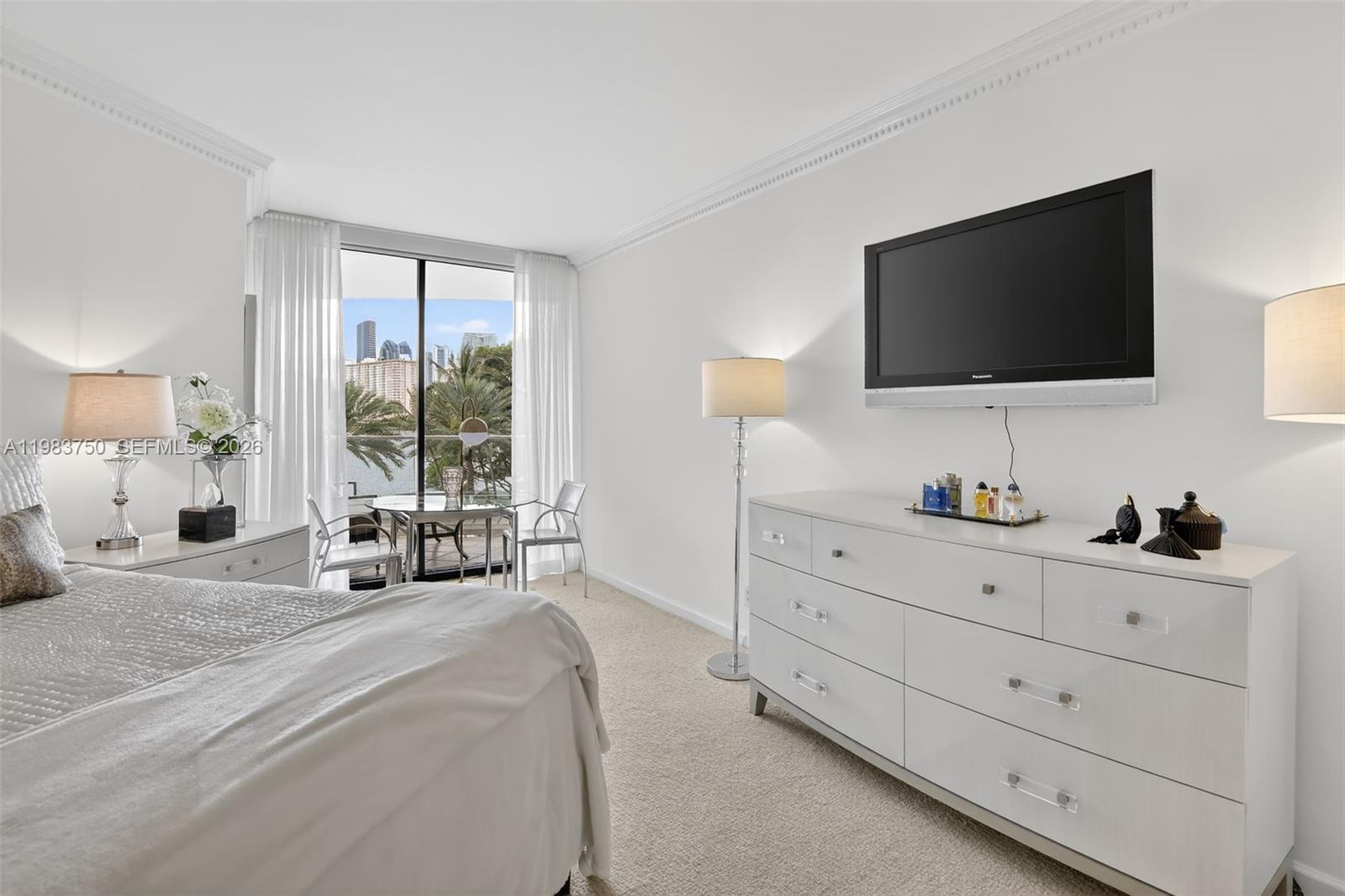 2800 ISL BLVD WILLIAMS IS - Residential