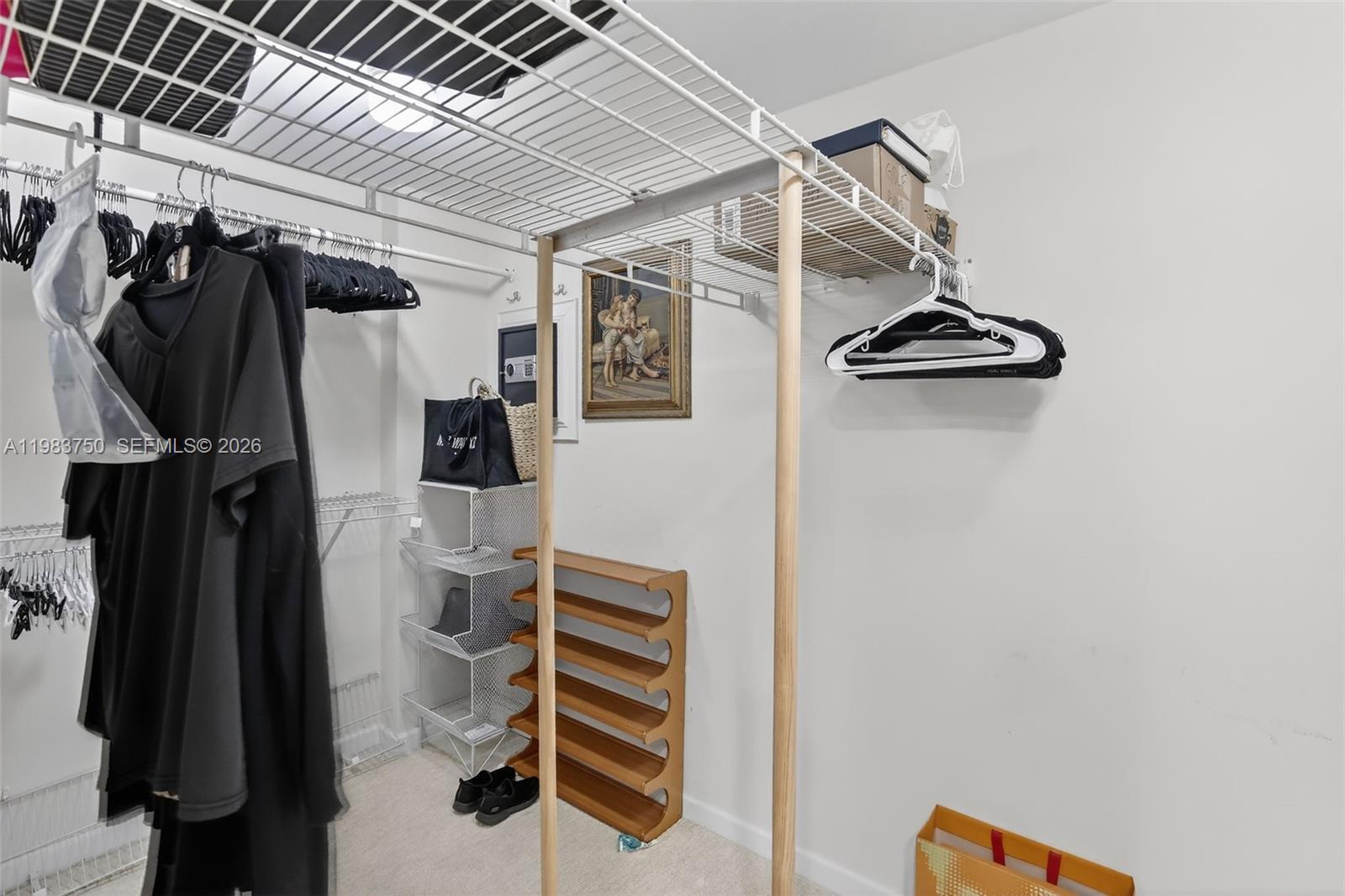 2800 ISL BLVD WILLIAMS IS - Residential