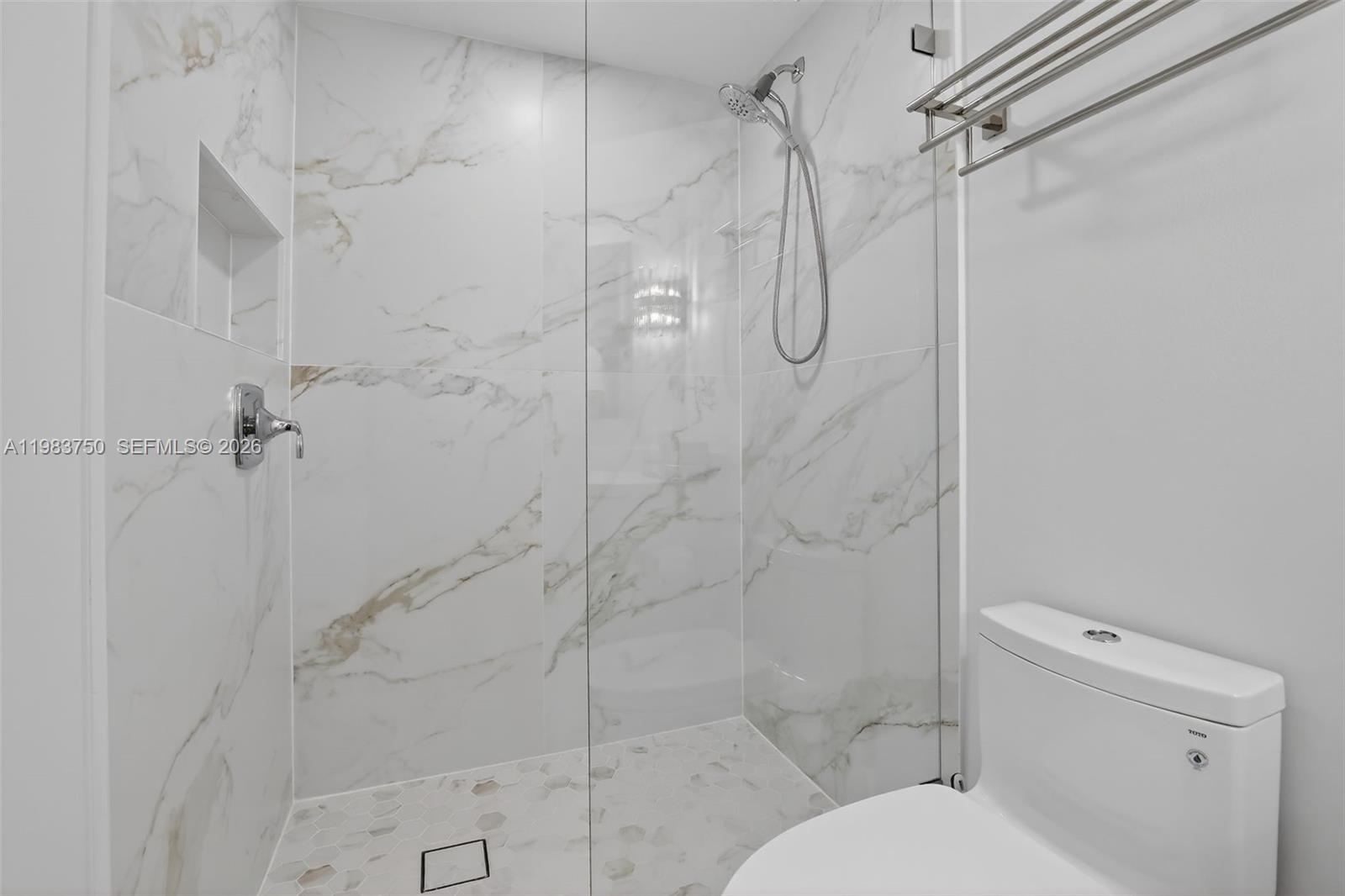 2800 ISL BLVD WILLIAMS IS - Residential