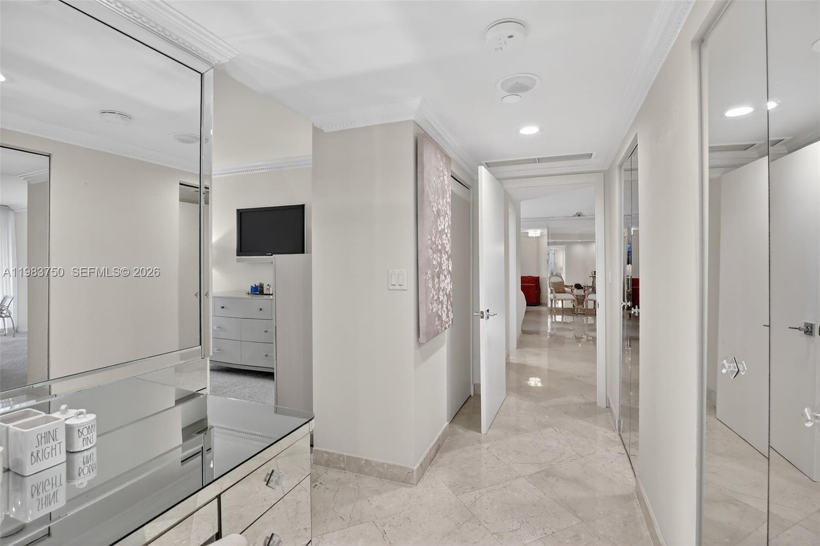 2800 ISL BLVD WILLIAMS IS - Residential