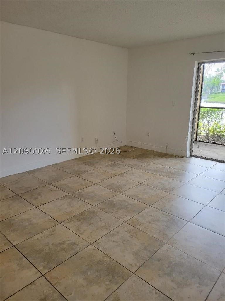 Photo of 1229 SW 46th Ave #403, Pompano Beach, FL 33069 (MLS # A12090026)