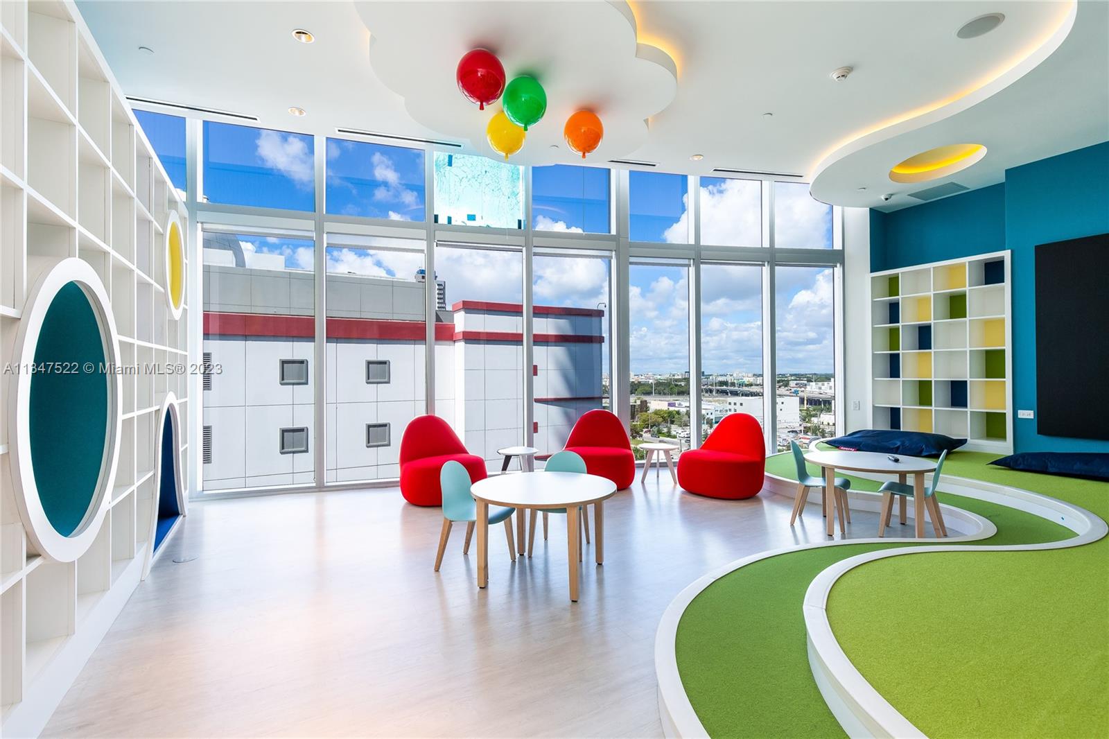MIAMI WORLDCENTER - Residential Lease