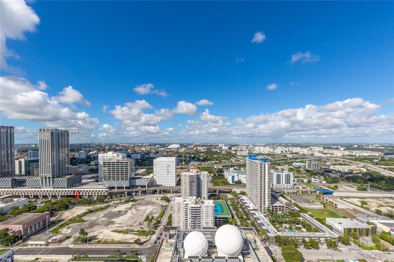 MIAMI WORLDCENTER - Residential Lease