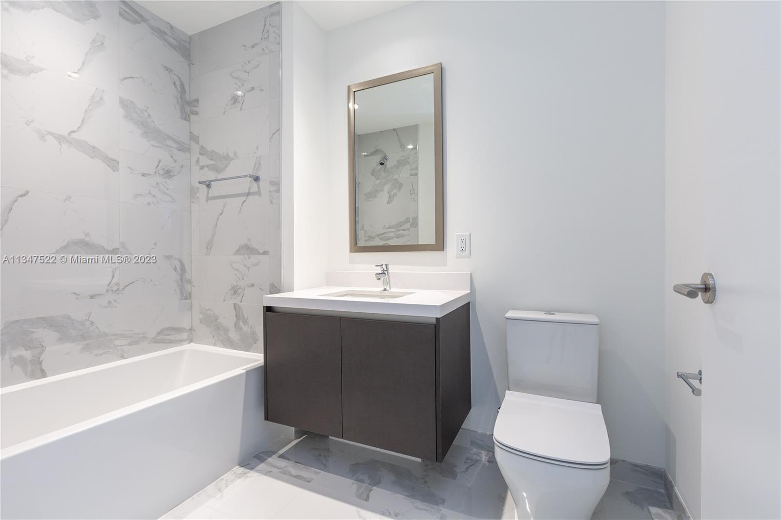 MIAMI WORLDCENTER - Residential Lease