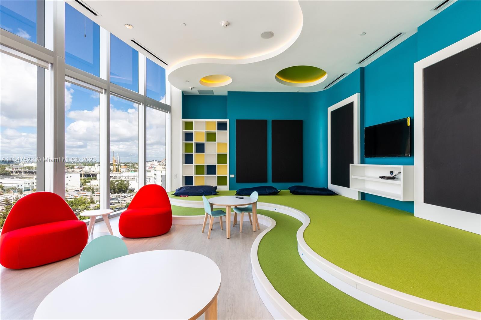 MIAMI WORLDCENTER - Residential Lease
