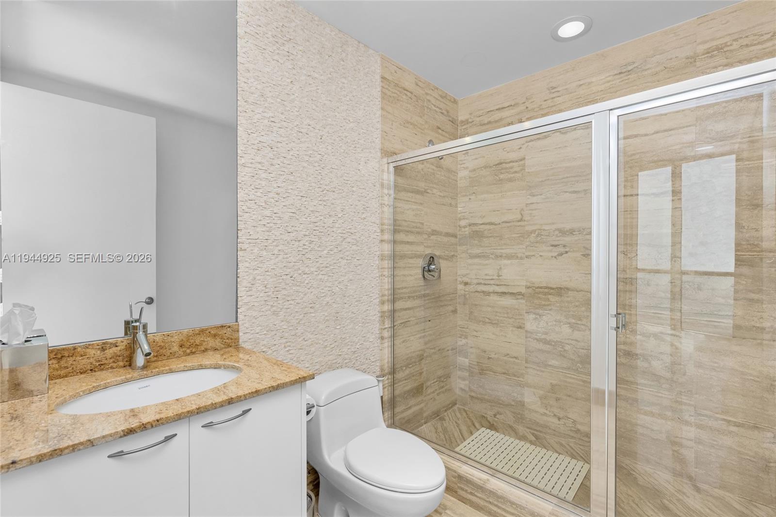 TDR TOWER I CONDO - Residential