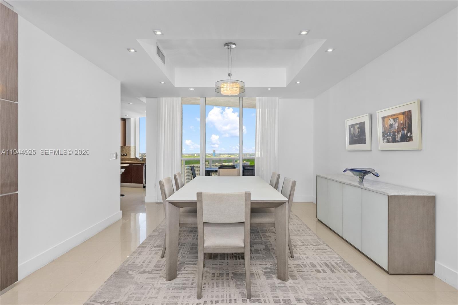 TDR TOWER I CONDO - Residential