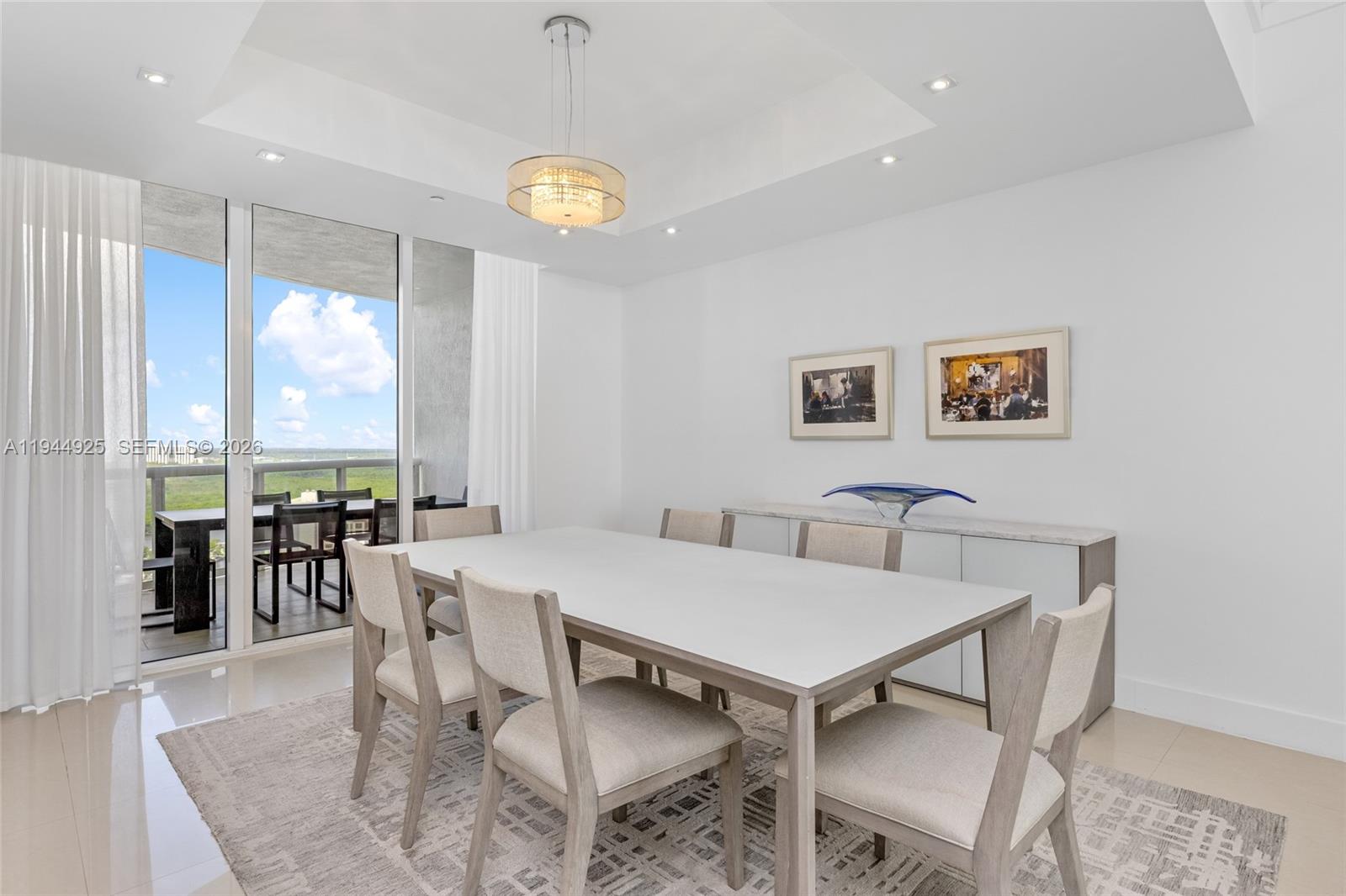 TDR TOWER I CONDO - Residential