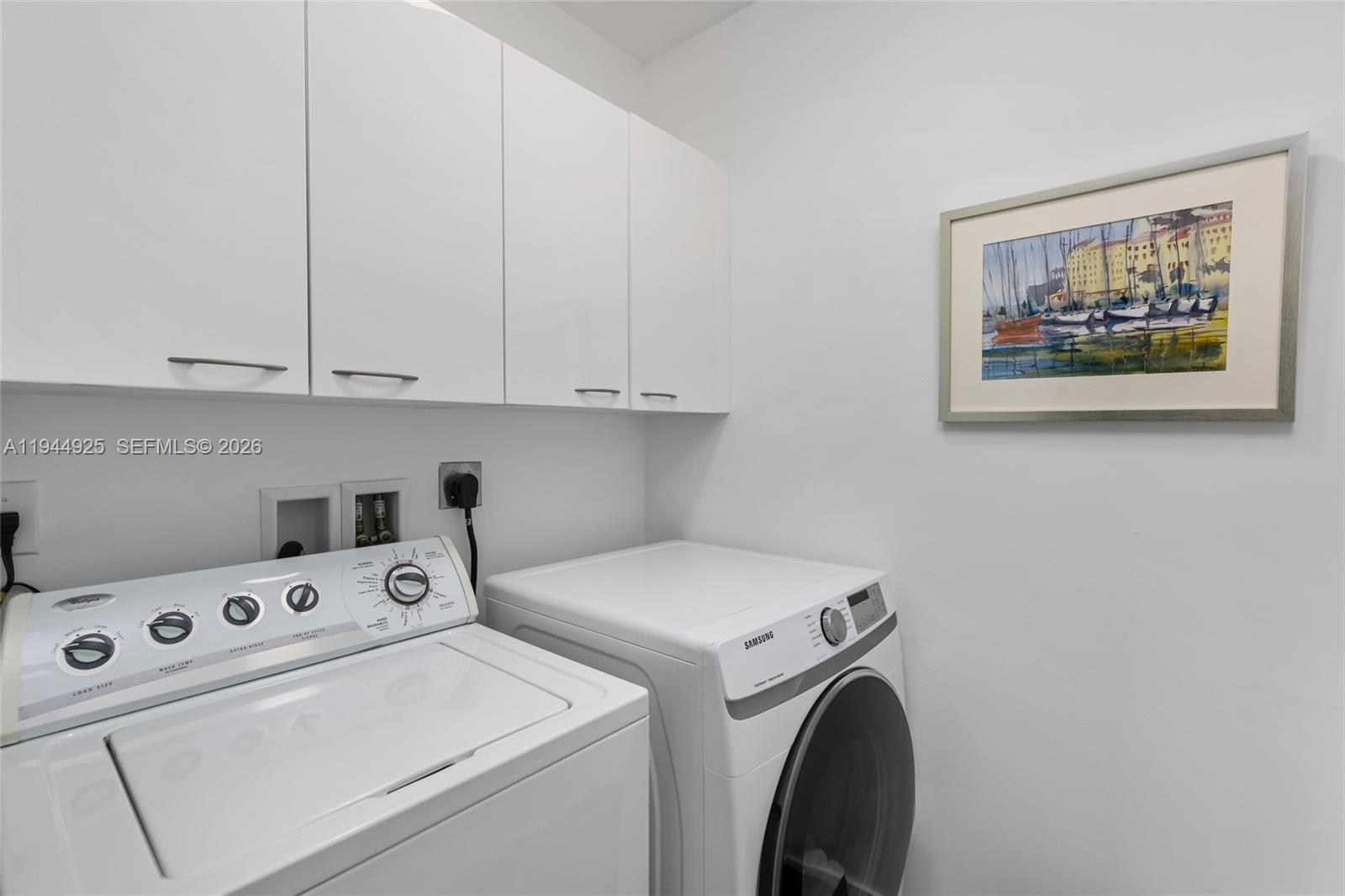 TDR TOWER I CONDO - Residential