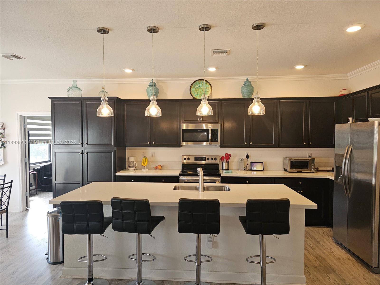 VILHEN DRIVE ESTATES - Residential