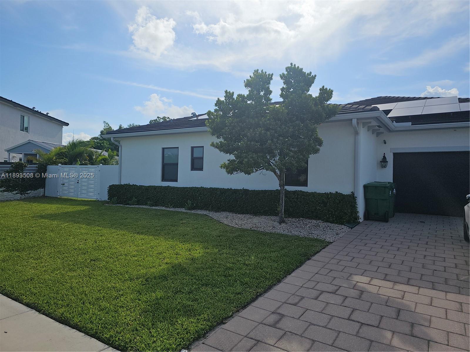 VILHEN DRIVE ESTATES - Residential