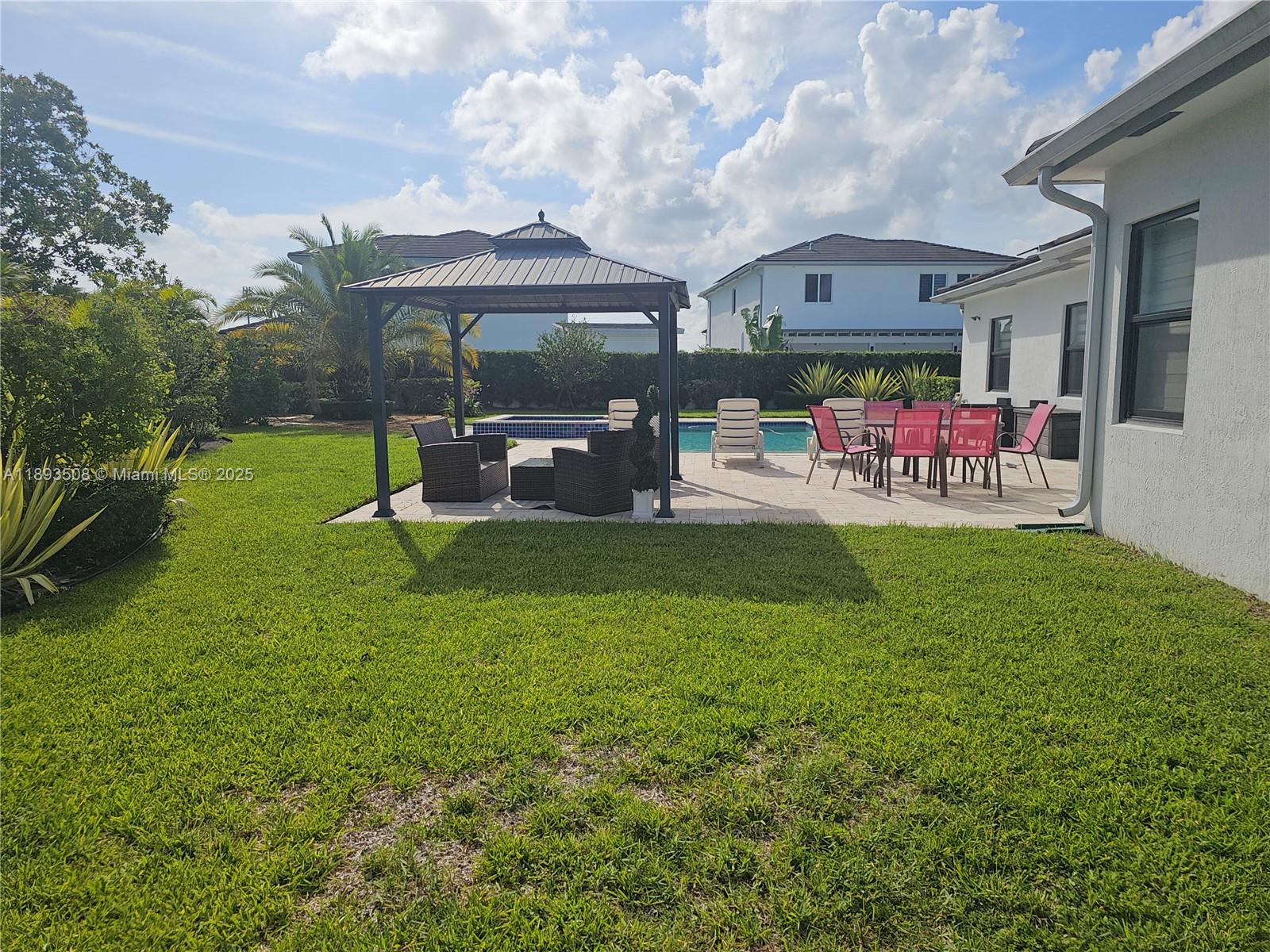 VILHEN DRIVE ESTATES - Residential