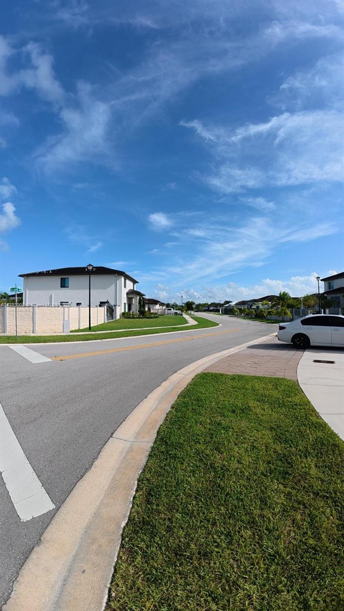 VILHEN DRIVE ESTATES - Residential