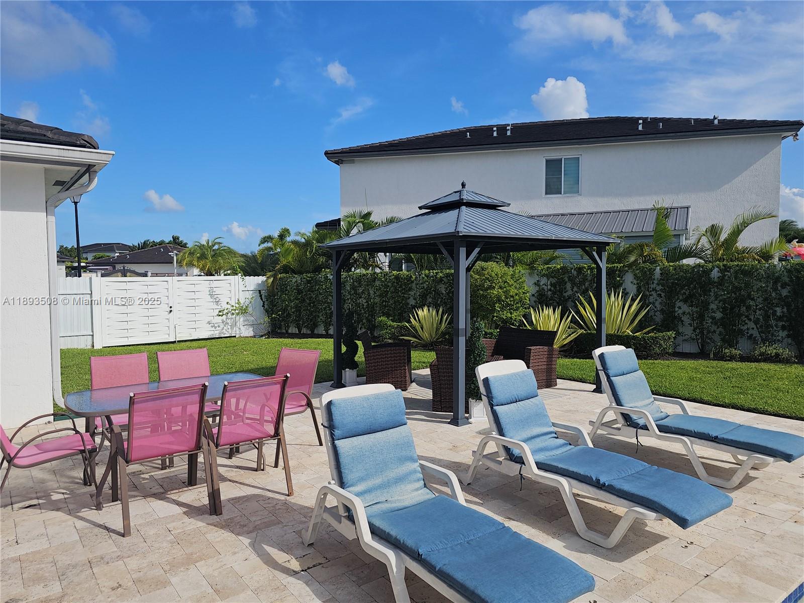 VILHEN DRIVE ESTATES - Residential