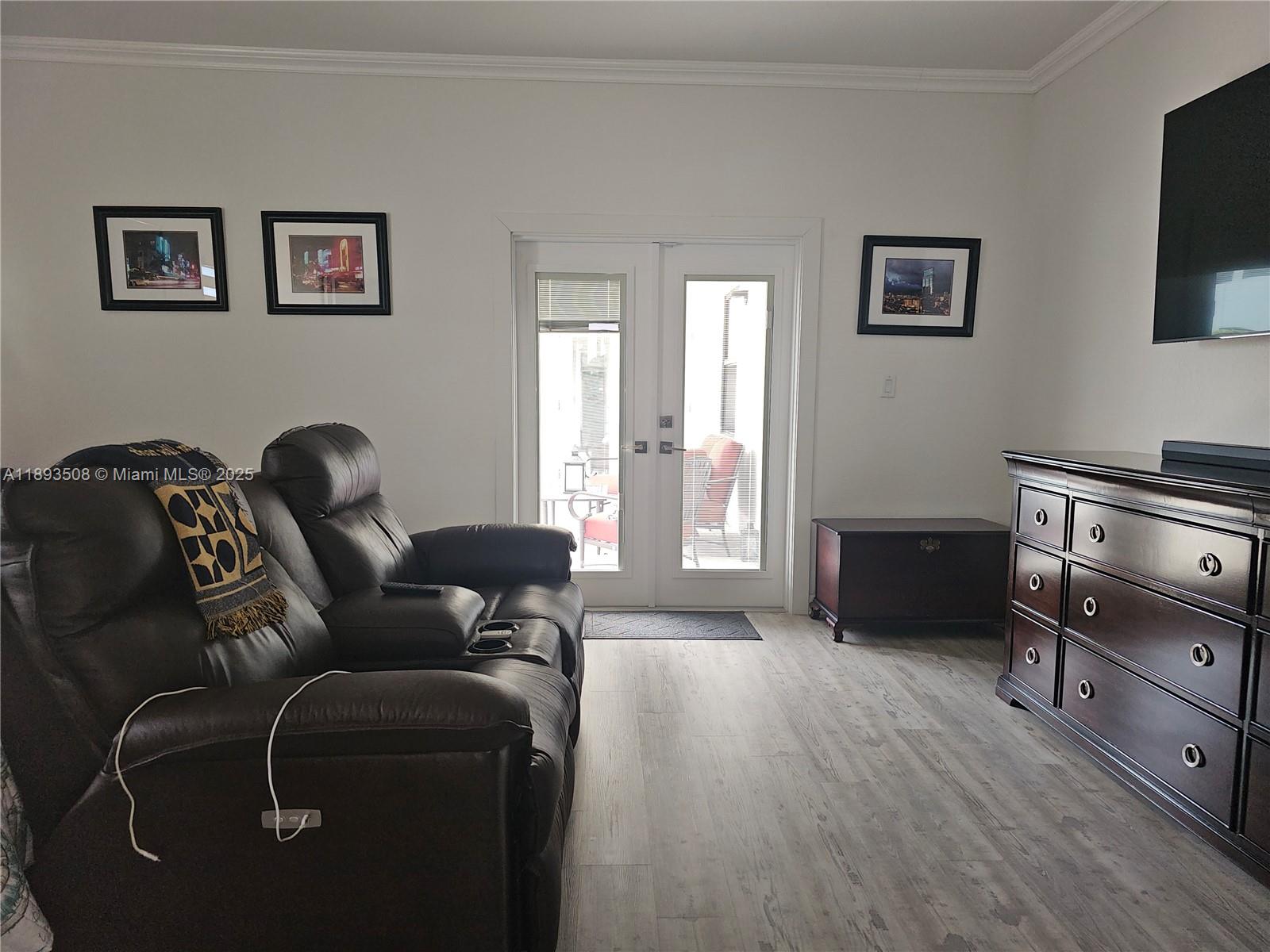 VILHEN DRIVE ESTATES - Residential