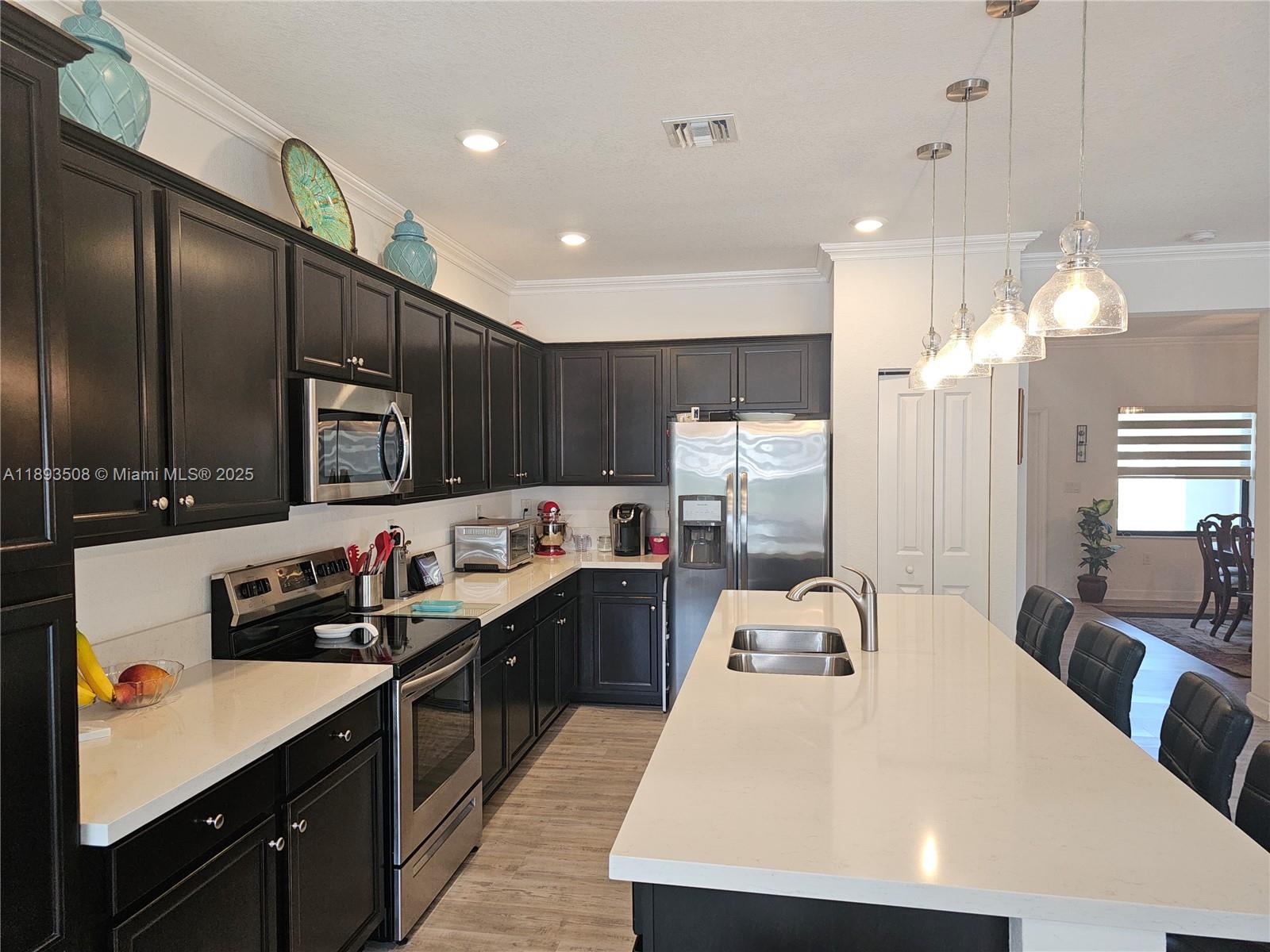 VILHEN DRIVE ESTATES - Residential