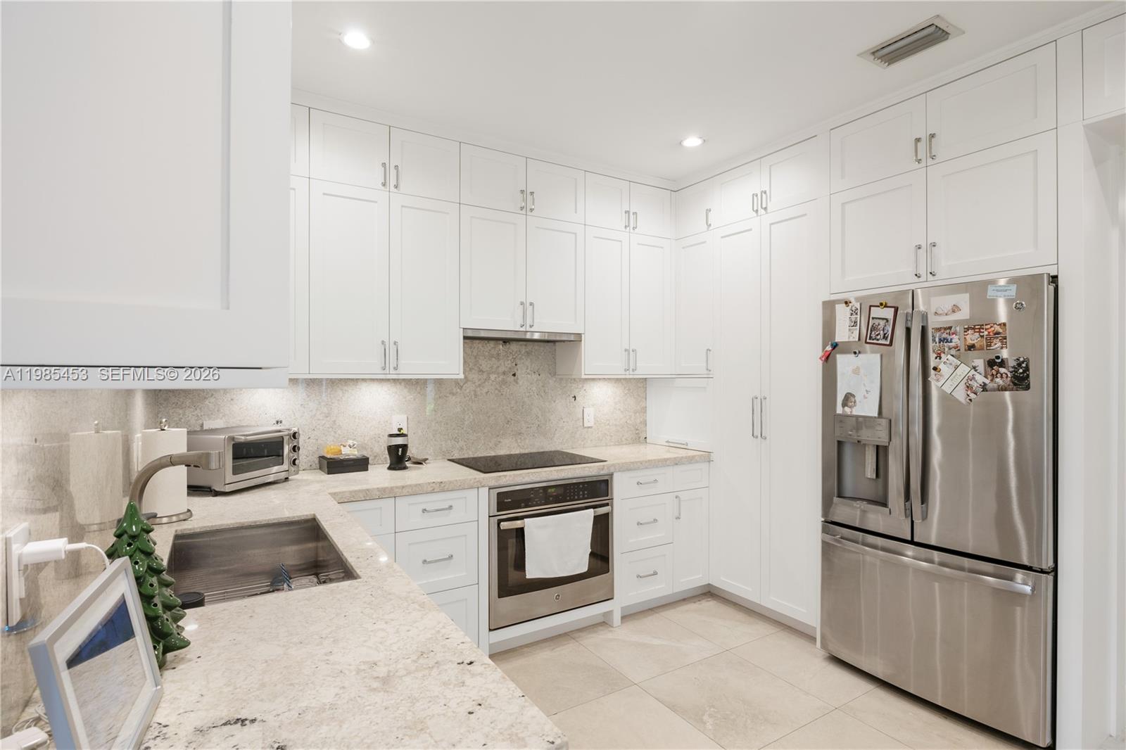 TUSCANY ESTATES AND VILLA - Residential Lease