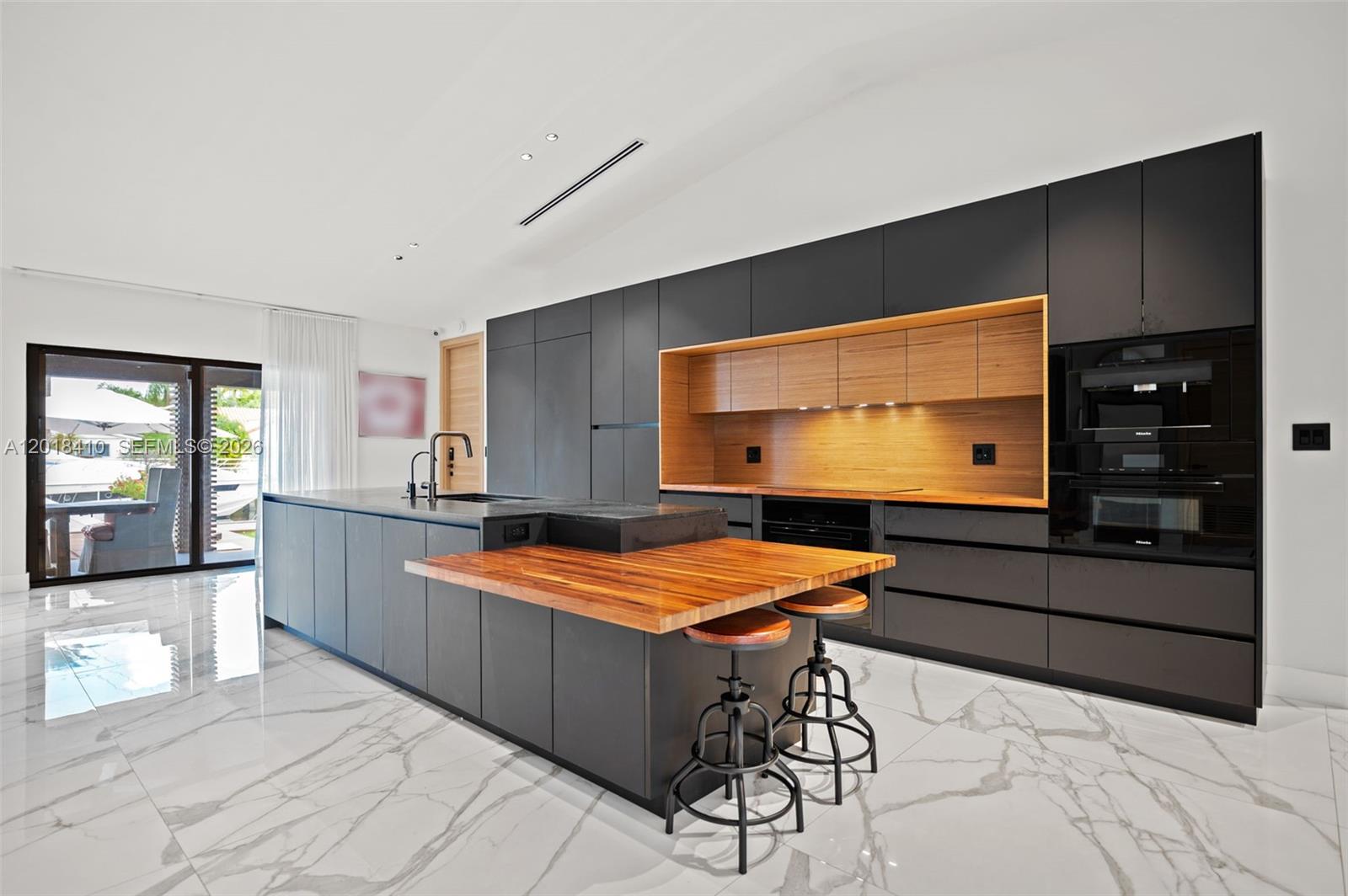 EASTERN SHORES - Residential