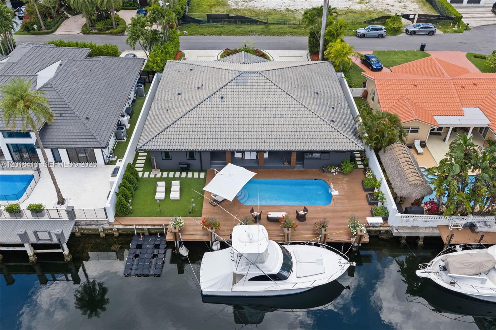 EASTERN SHORES - Residential