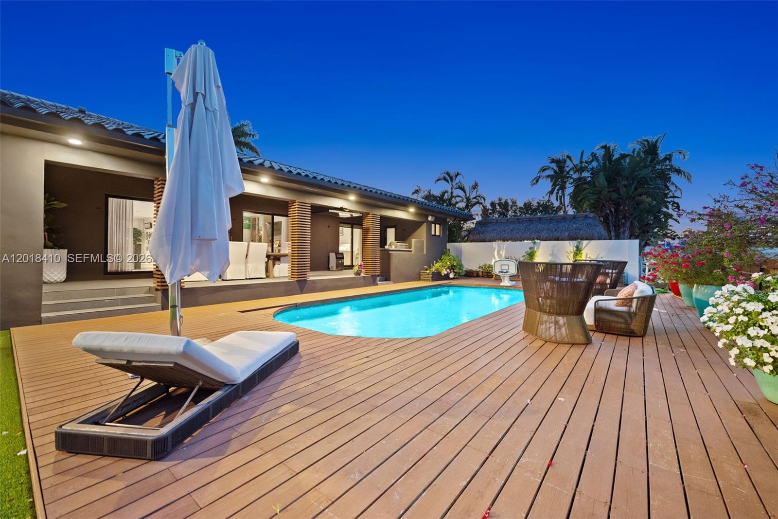 EASTERN SHORES - Residential