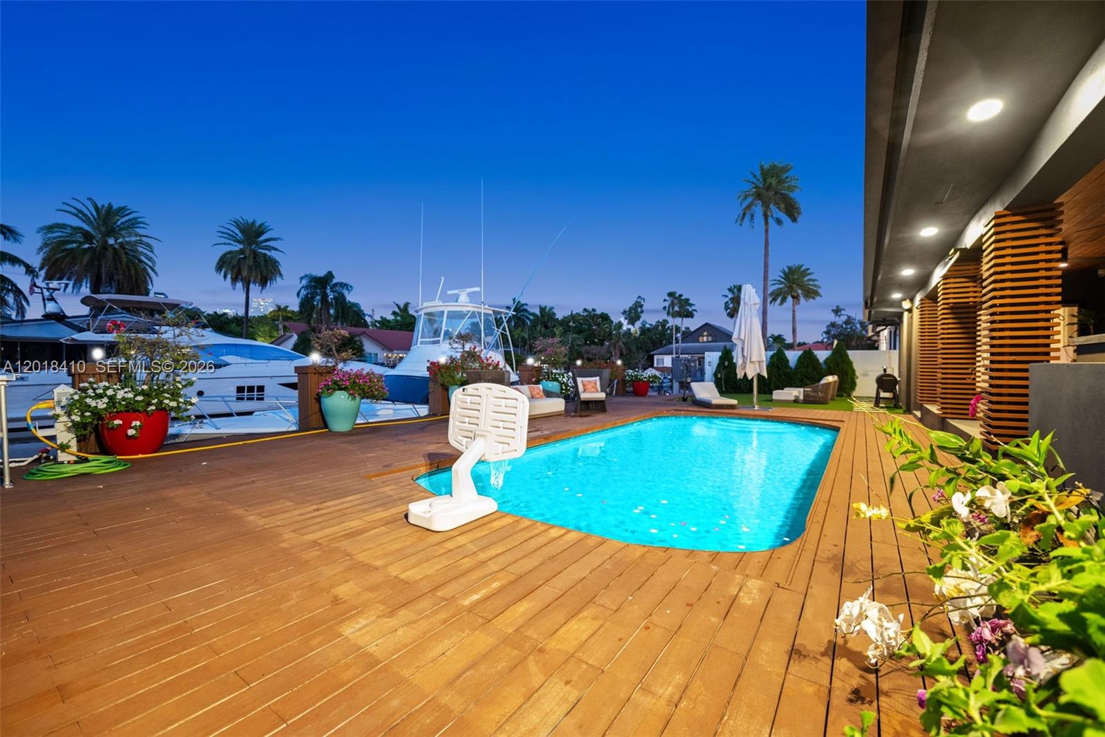 EASTERN SHORES - Residential