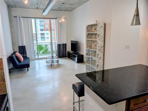 2001 Biscayne Blvd 2521 Miami FL 33137