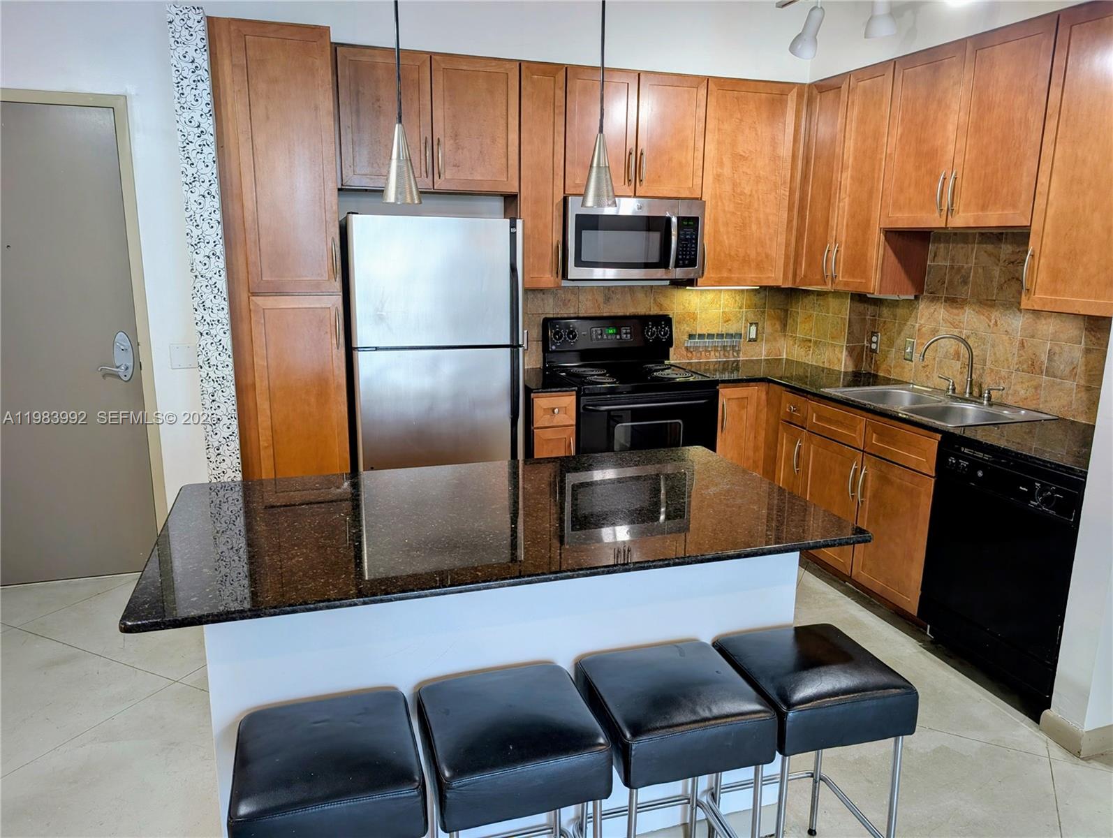 2001 Biscayne Blvd 2521