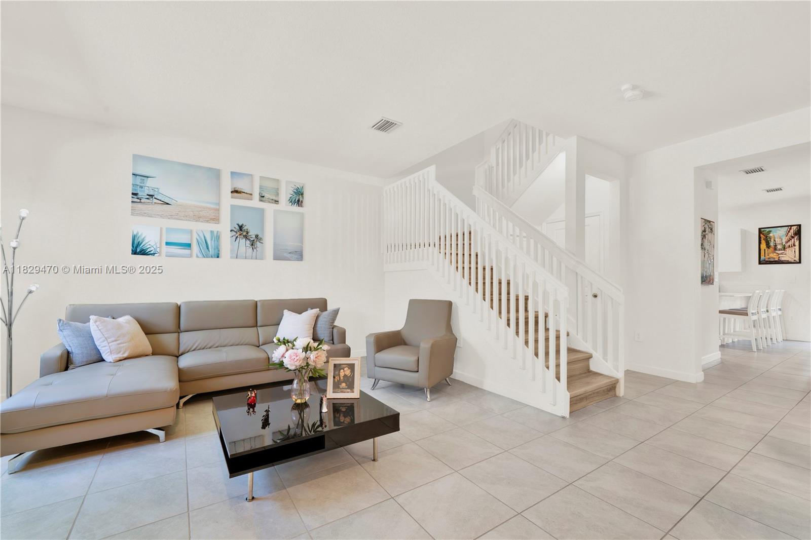 11815 SW 247th Ter, Homestead, FL, 33032/$449,900 4 11815 SW 247th Ter