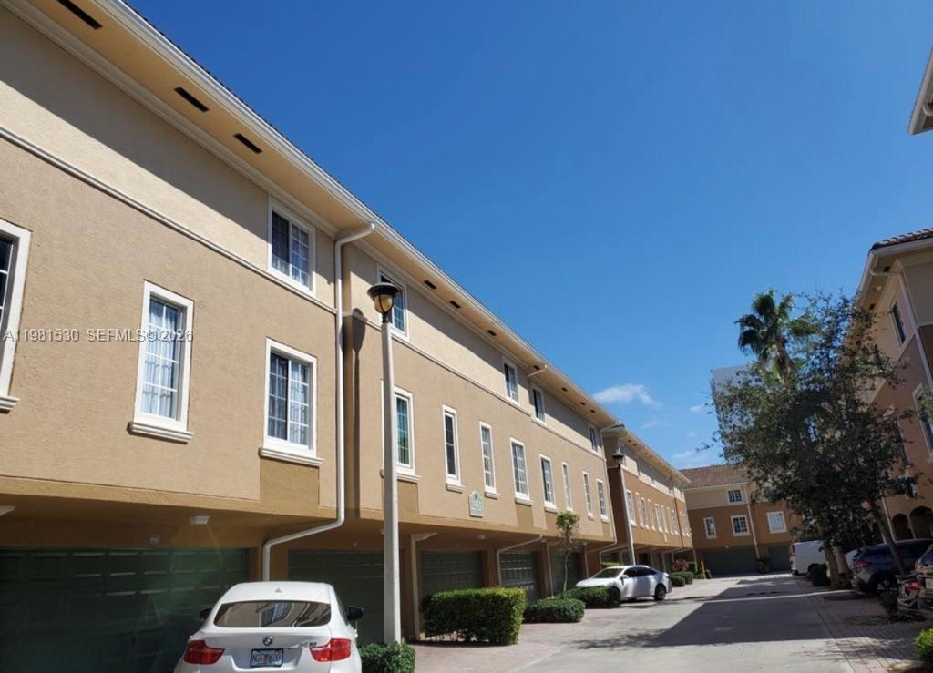 AVENTI AT AVENTURA CONDO - Residential Lease