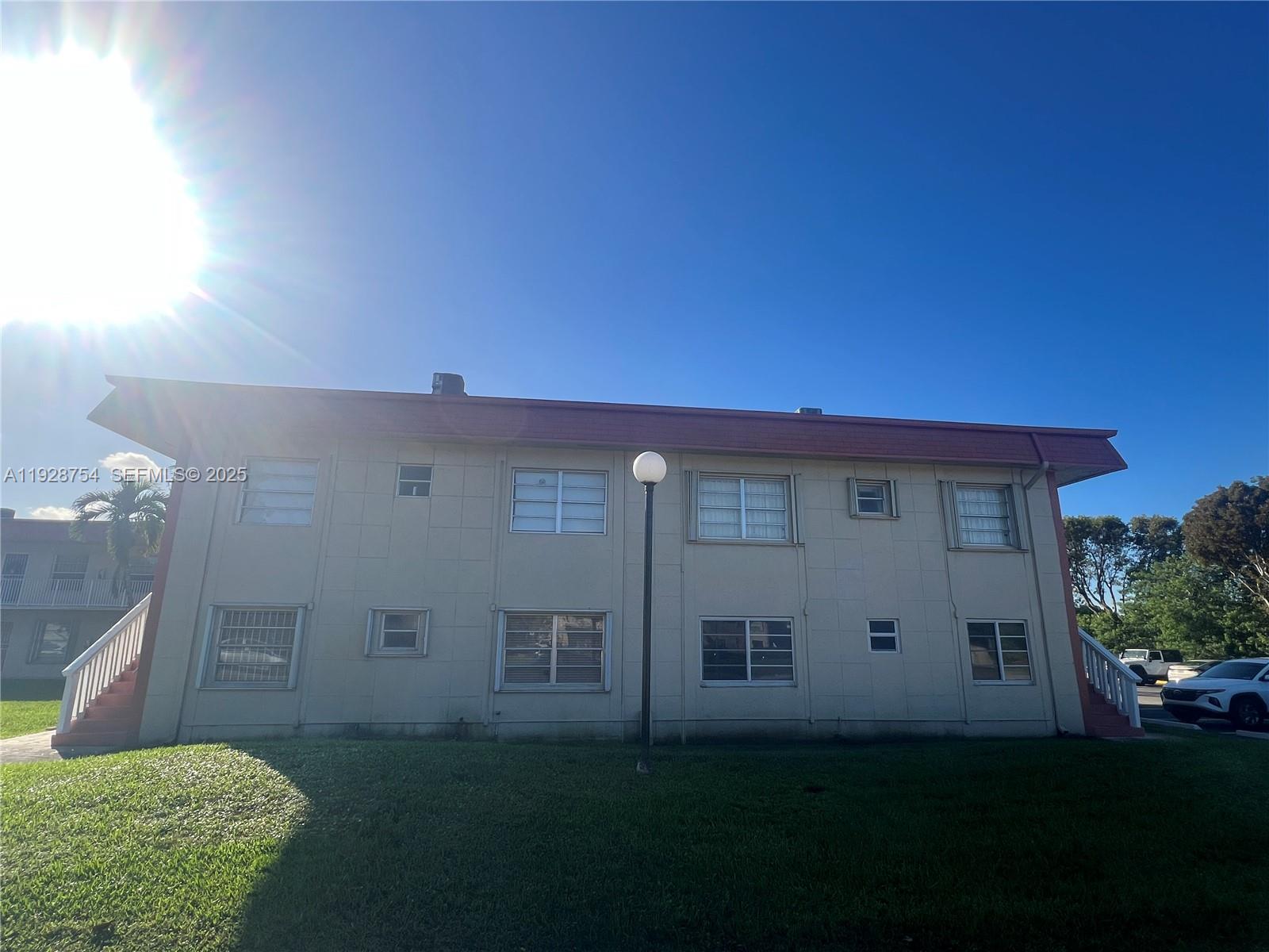 ROYALE GREEN CONDO 12 - Residential