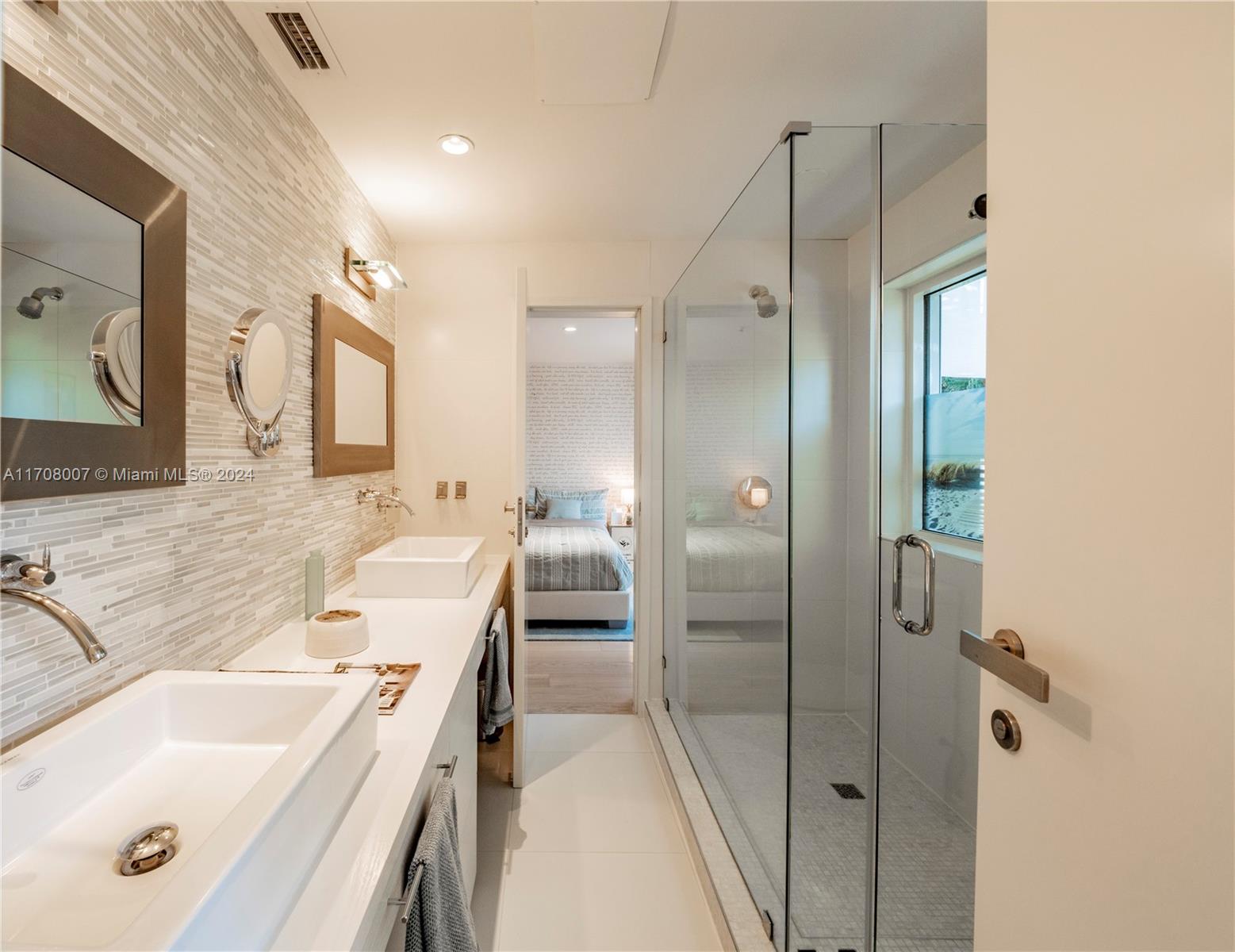 NAUTILUS SUB - Residential Lease