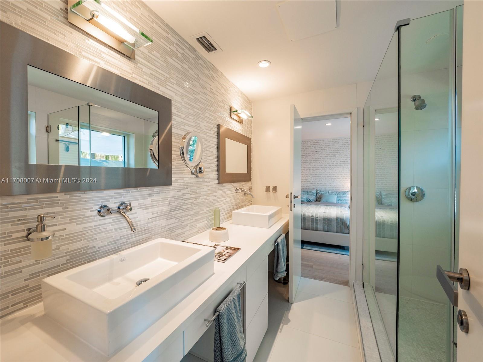 NAUTILUS SUB - Residential Lease