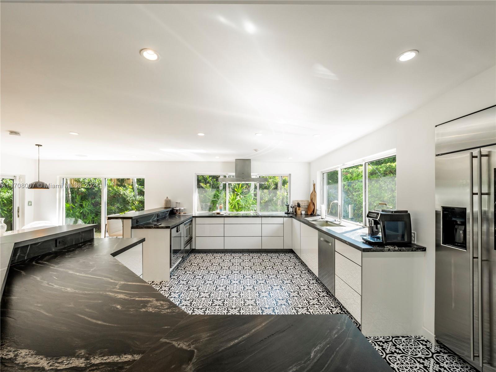 NAUTILUS SUB - Residential Lease