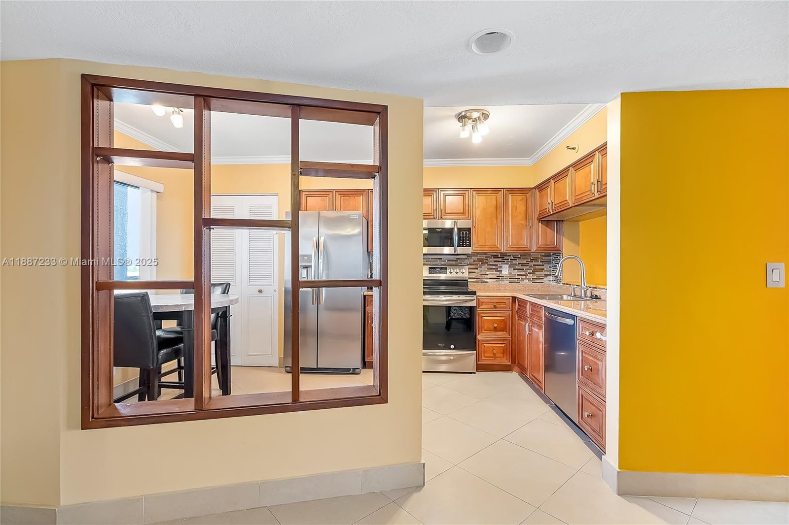 CYPRESS BEND CONDOMINIUM - Residential