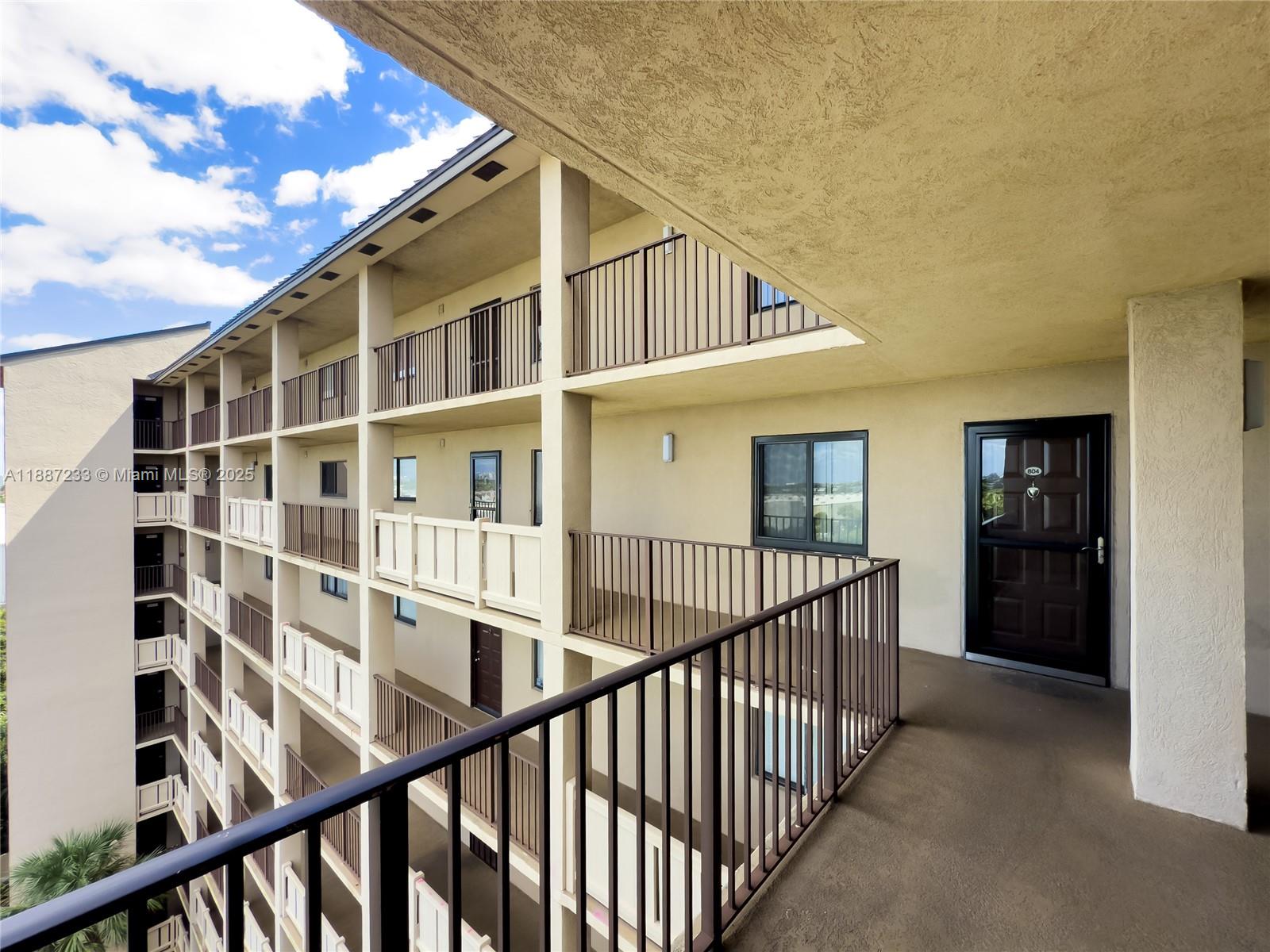 CYPRESS BEND CONDOMINIUM - Residential