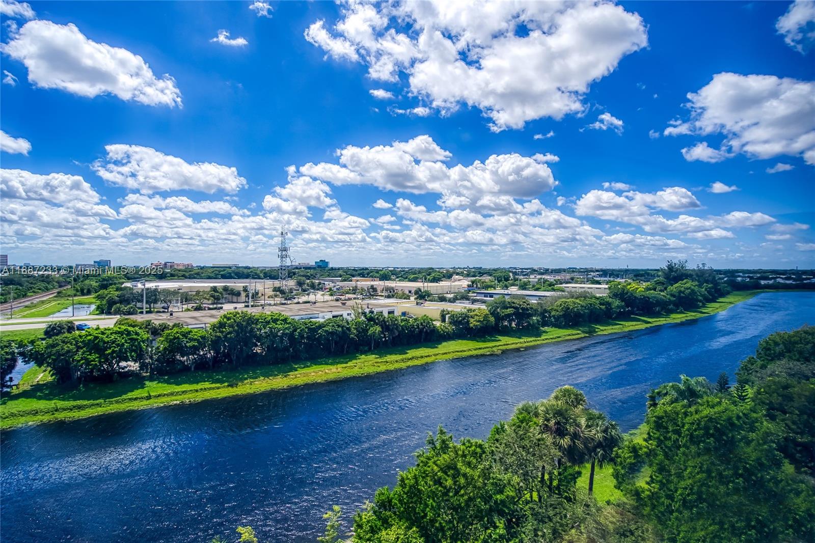 CYPRESS BEND CONDOMINIUM - Residential
