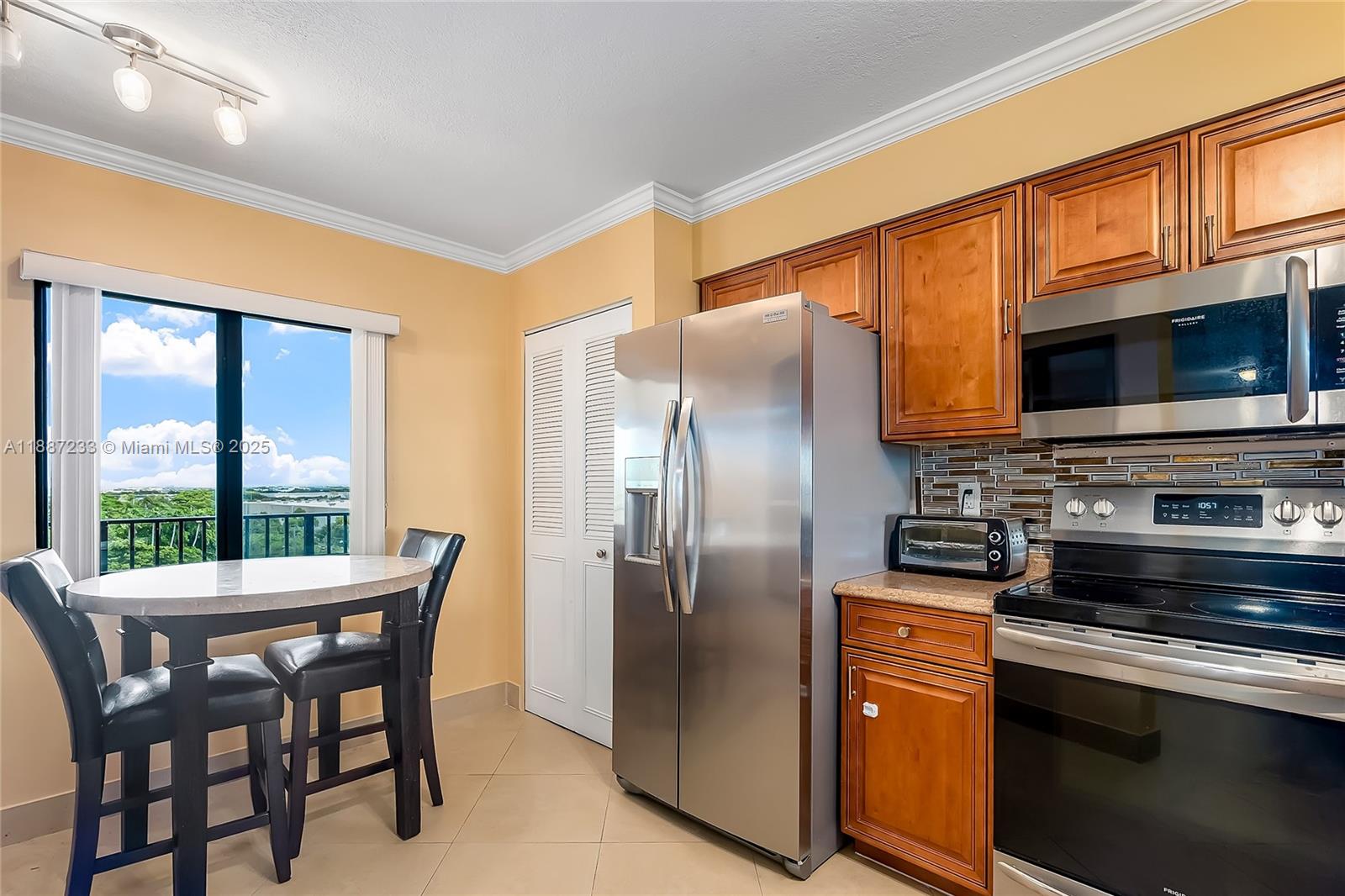 CYPRESS BEND CONDOMINIUM - Residential