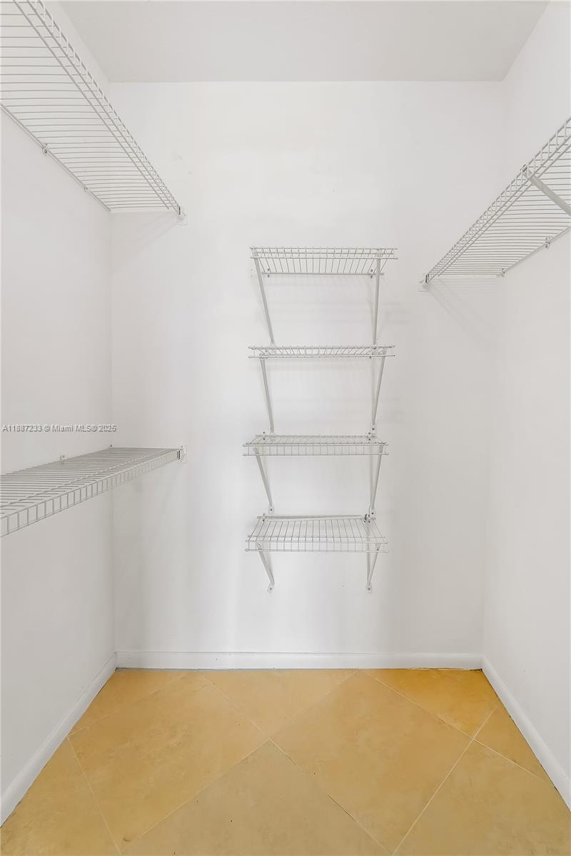CYPRESS BEND CONDOMINIUM - Residential
