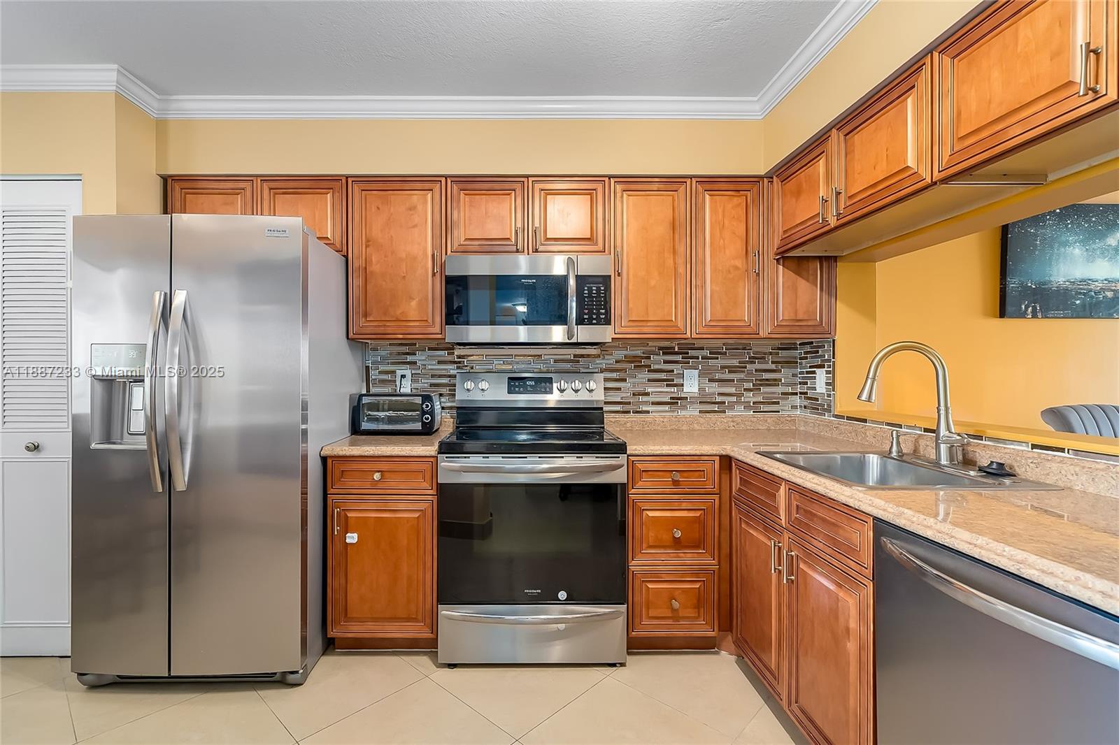 CYPRESS BEND CONDOMINIUM - Residential