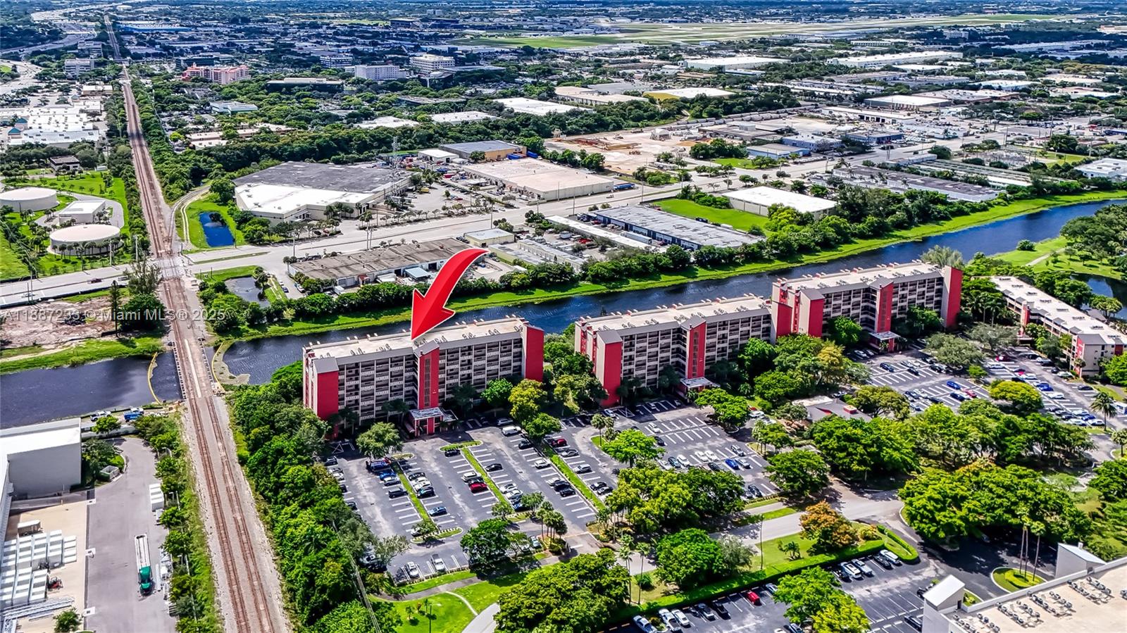 CYPRESS BEND CONDOMINIUM - Residential