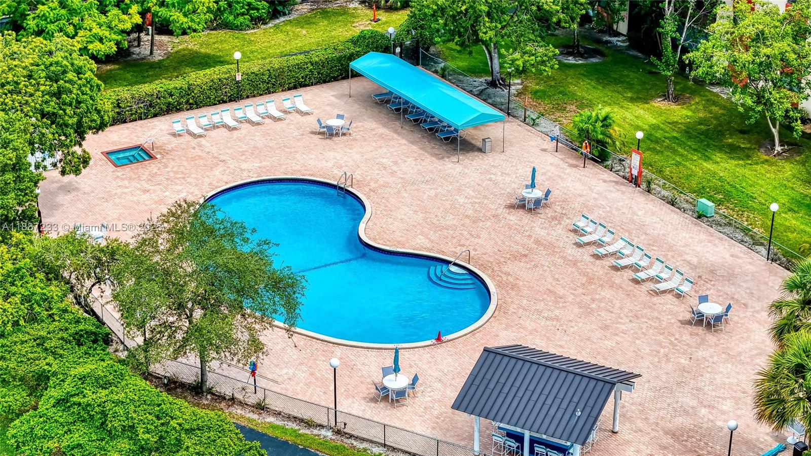 CYPRESS BEND CONDOMINIUM - Residential