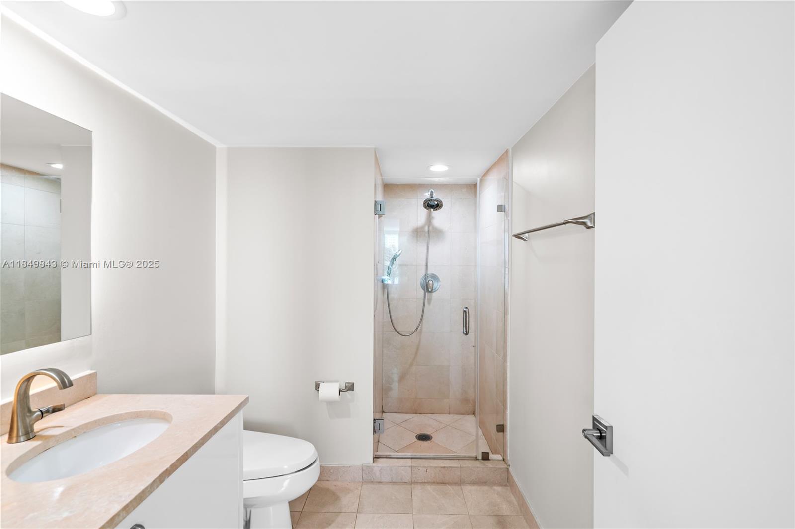 OCEANIA V CONDO - Residential Lease