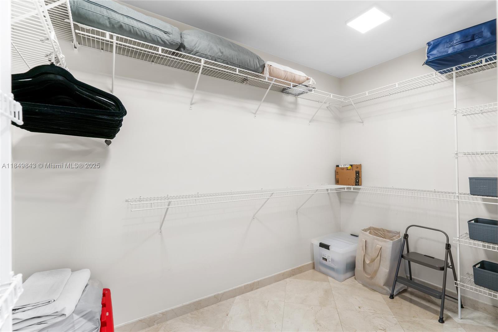 OCEANIA V CONDO - Residential Lease