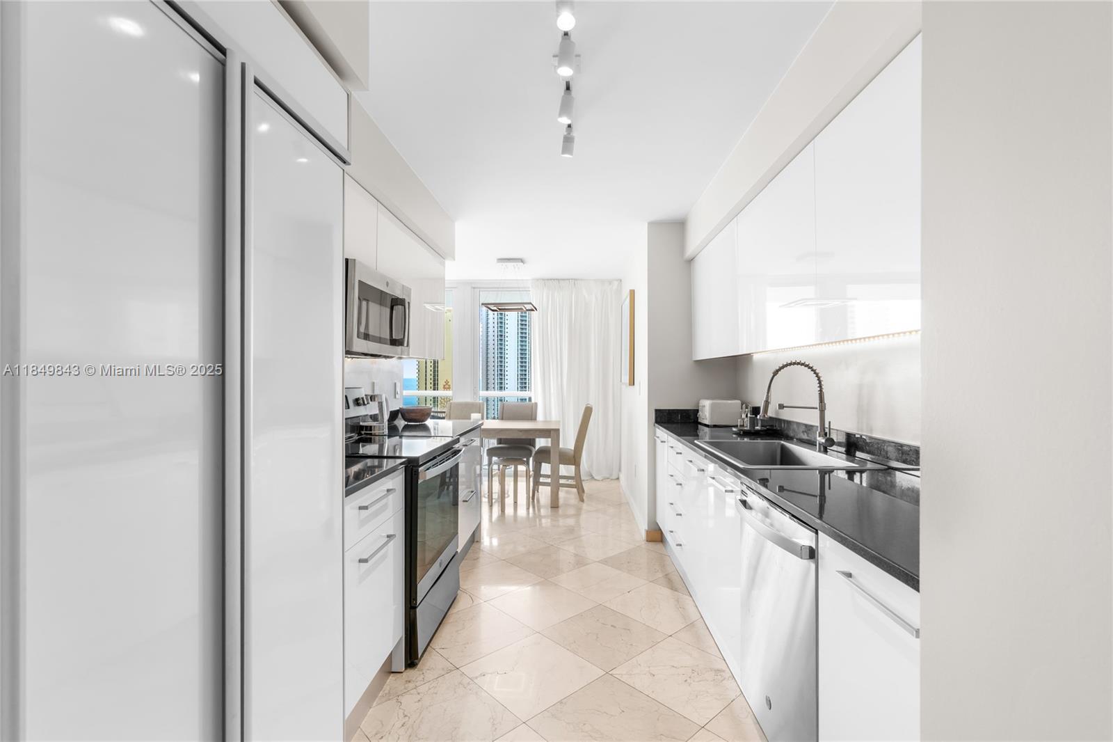 OCEANIA V CONDO - Residential Lease