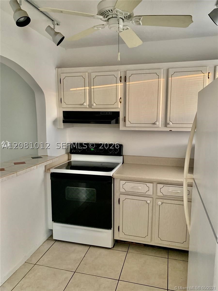 Photo of 8220 Sunrise Lakes Blvd #307, Sunrise, FL 33322 (MLS # A12081012)