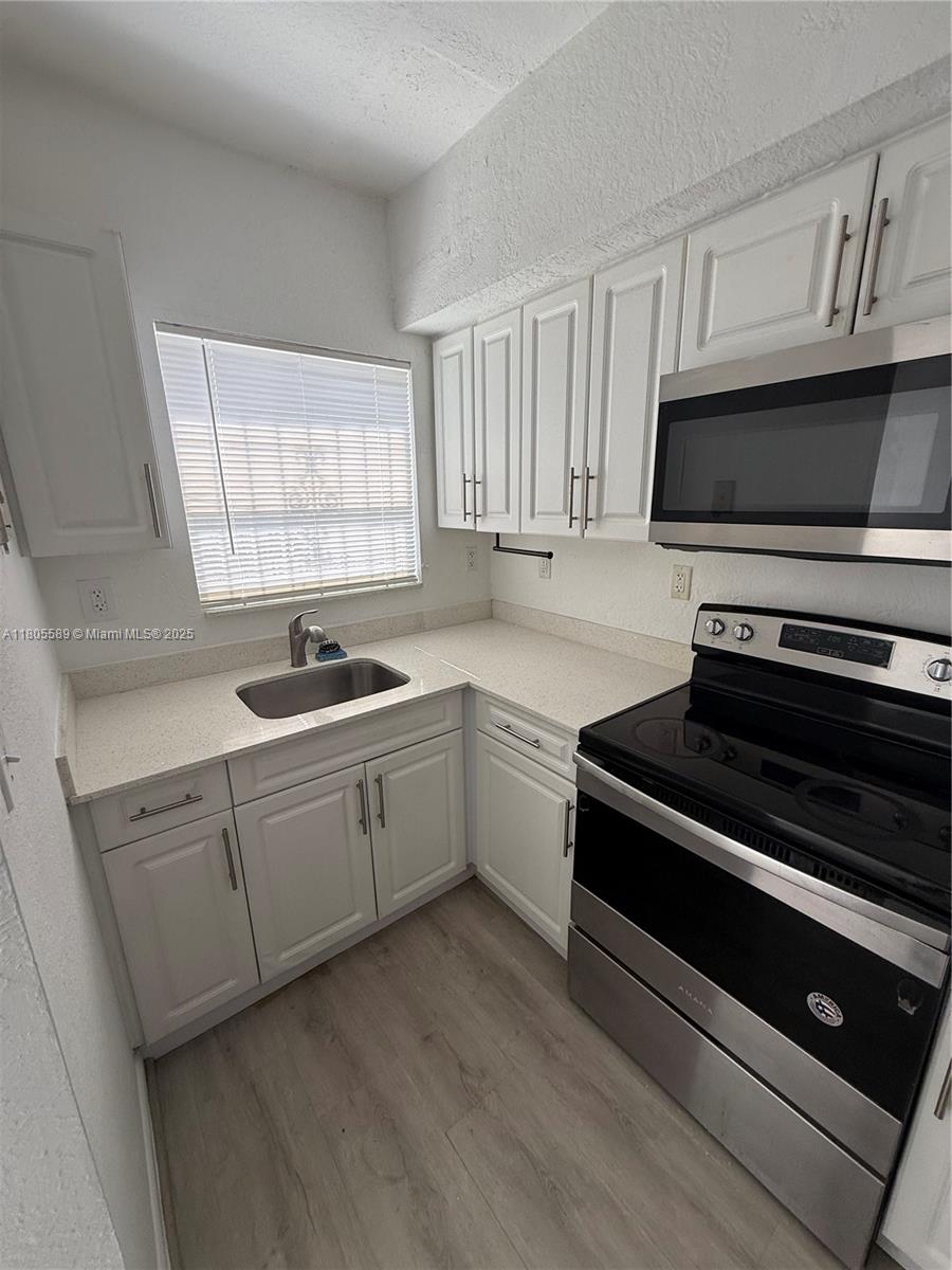 Rental Property at 8463 Nw 4th Ct 8463, Miami, Broward County, Florida - Bedrooms: 3 
Bathrooms: 2  - $2,500 MO.