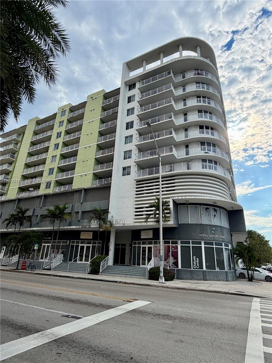SAN LORENZO CONDO - Residential Lease